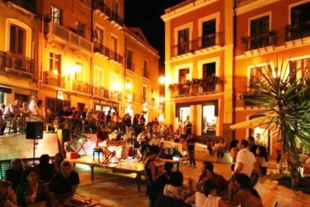 Stupenda Suite A Cagliari Piazza Galilei Exterior photo